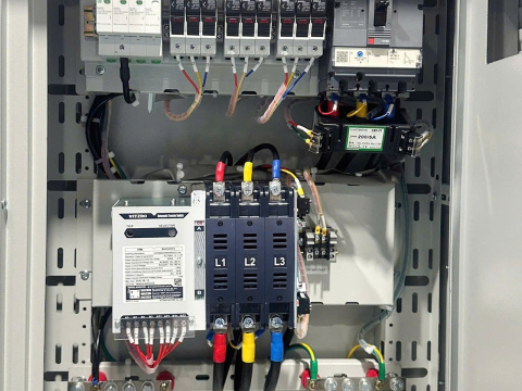 02 TỦ CHUYỂN NGUỒN ATS & TỦ NGUỒN SẠC XE NÂNG 