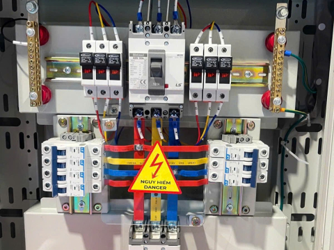 9 LÔ TỦ ĐIỆN DB ( Distribution Board) – THĂNG HOA 