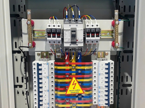 9 LÔ TỦ ĐIỆN DB ( Distribution Board) – THĂNG HOA 
