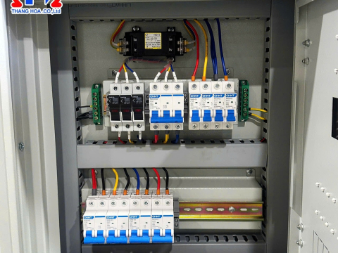 LÔ 18 TỦ ĐIỆN ĐIỀU KHIỂN & PHÂN PHỐI 